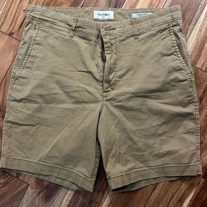 Goodfellow khaki shorts - men size 30